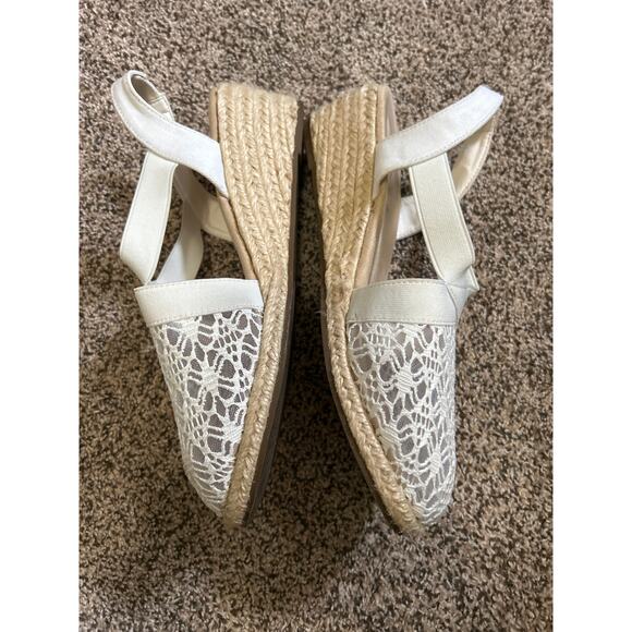 New @ttitude Women's Oliver White 2" Espadrilles Wedge Sandals Size 9 - Picture 3 of 8